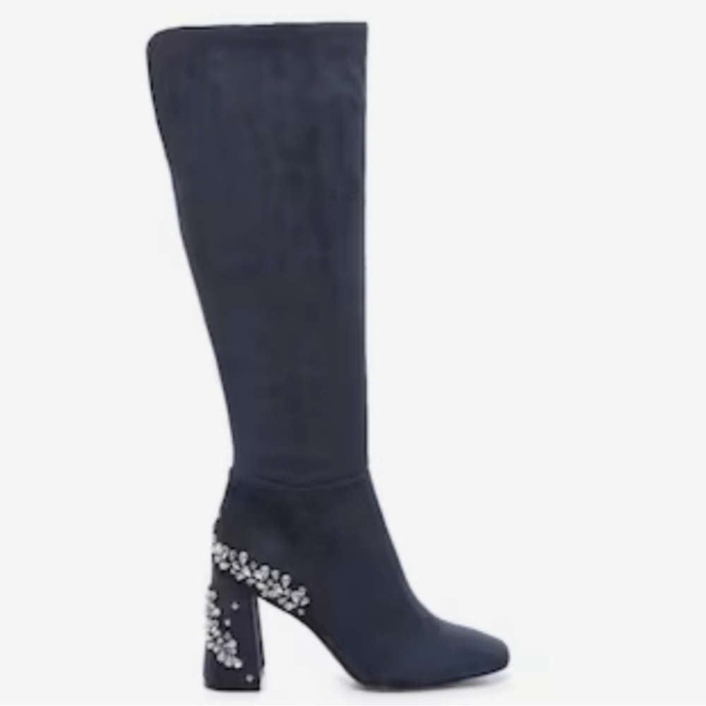 Charles by charles david Tenacious Navy boot. Size 8.5